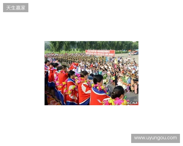 夺得湘超冠军！永州队球员乘坐花车回城，市民夹道欢迎