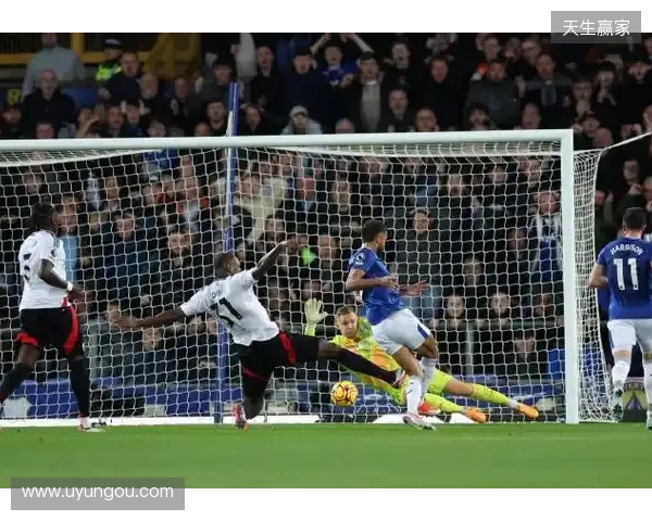 富勒姆2-2利物浦全场数据:控球率46开,射门8-10,射正2-2 富勒姆2-2利物浦全场数据:控球率46开,射门8-10,射正2-2